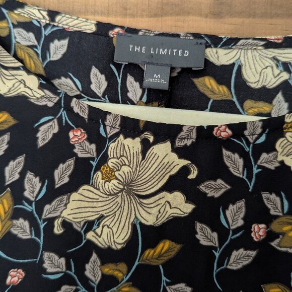 The Limited Women's Black Floral Peplum Long Sleeve Blouse. Size Medium - Picture 2 of 5